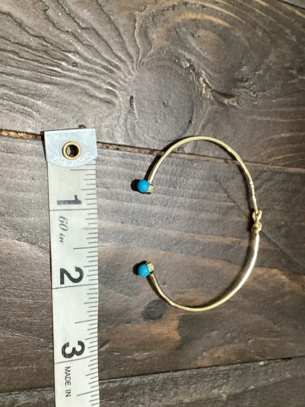 N/A elegant gold